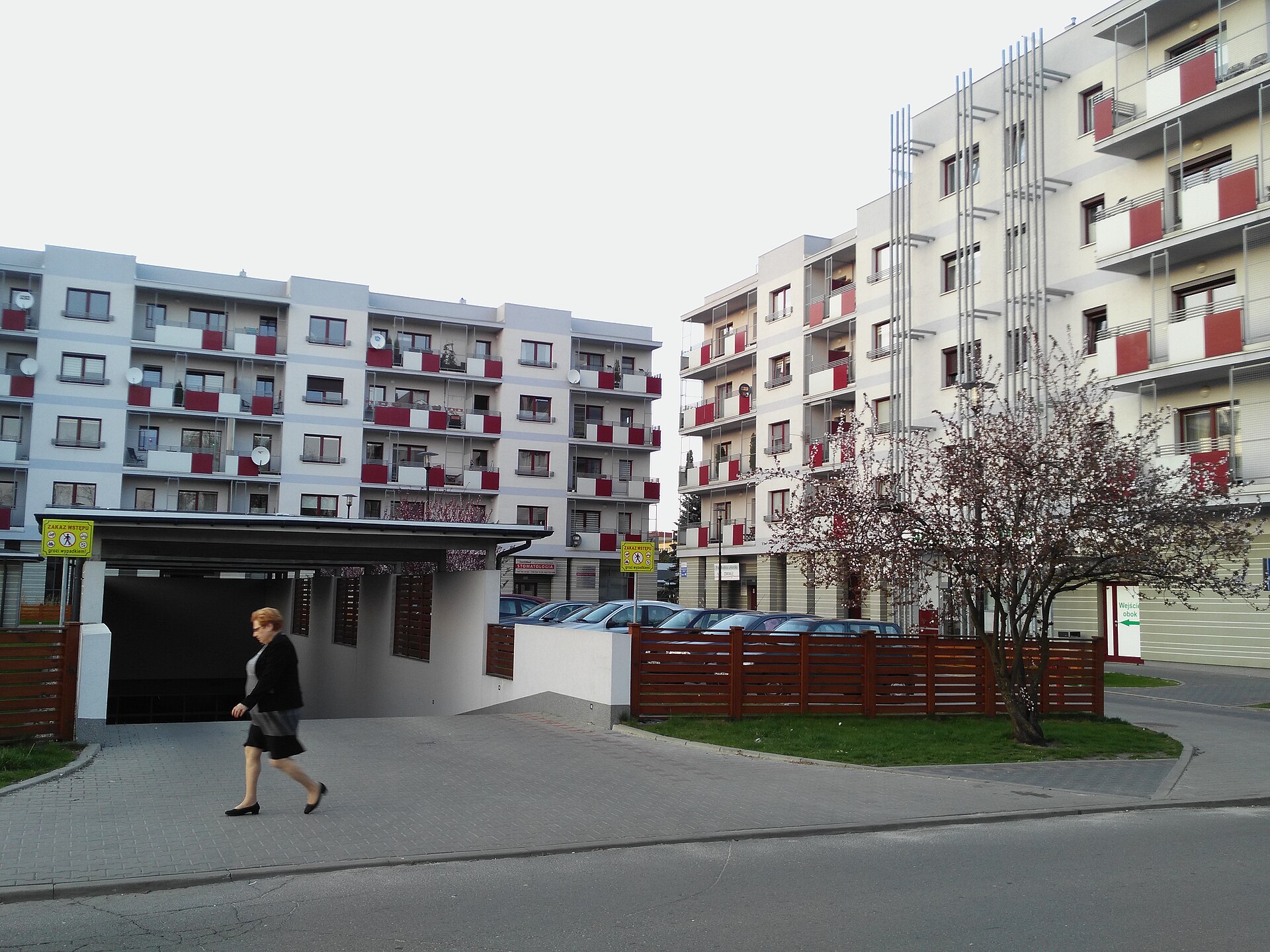 Bloki Spółdzielni Mieszkaniowej Przodownik przy Bohaterów 14. Brygady. Inwestycja z 2013 roku.